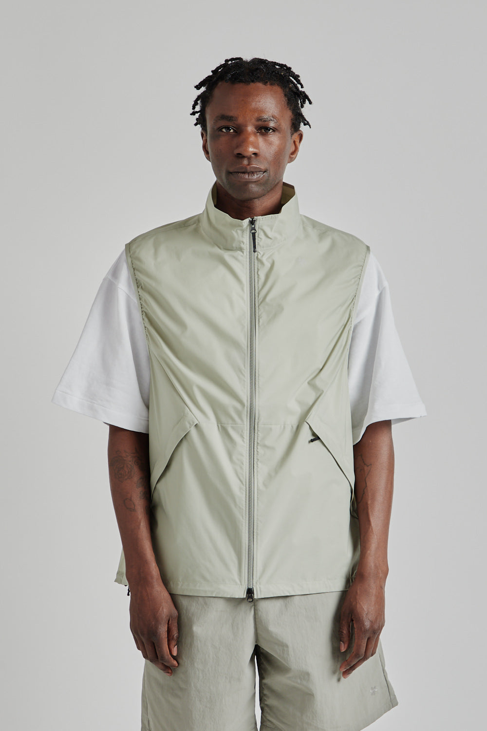 Goldwin Pertex Equilibrium Wind Vest - Fog Beige | Wallace