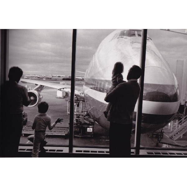 Garry Winogrand, Arrivals & Departures: The Airport Pictures of