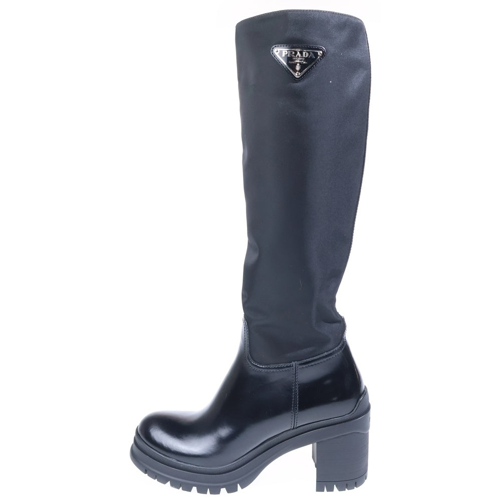 PRADA(プラダ) RE-NYLON リナイロン トライアングルロゴプレート