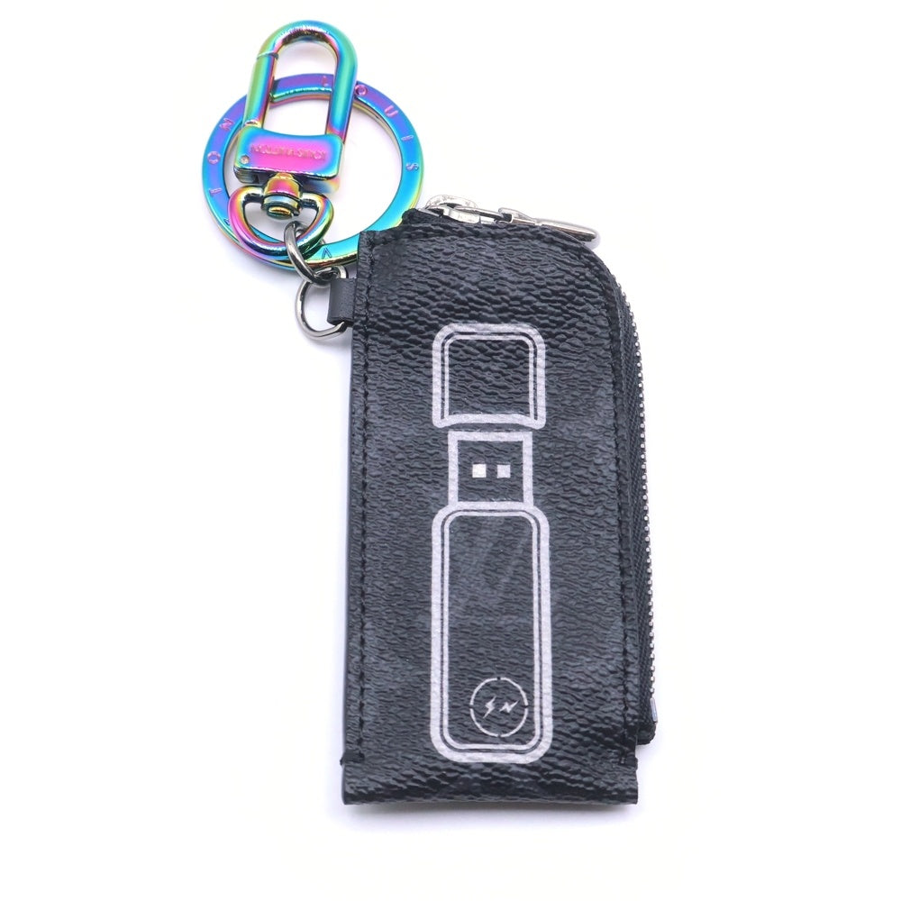 LOUIS VUITTON(ルイヴィトン) モノグラムエクリプス ポルトクレ