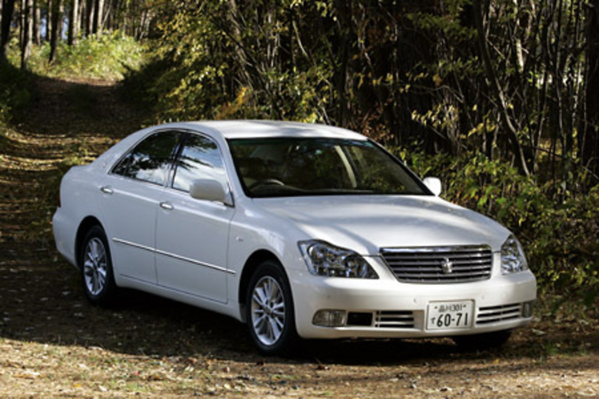 トヨタ・クラウン3.0ロイヤルサルーンG（FR/6AT）【ブリーフテスト