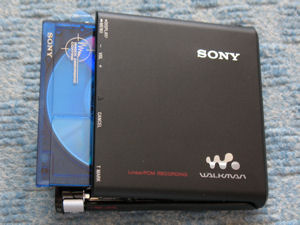 SONY MZ-RH1 Hi-MDウォークマン (1): なにかな on Blog