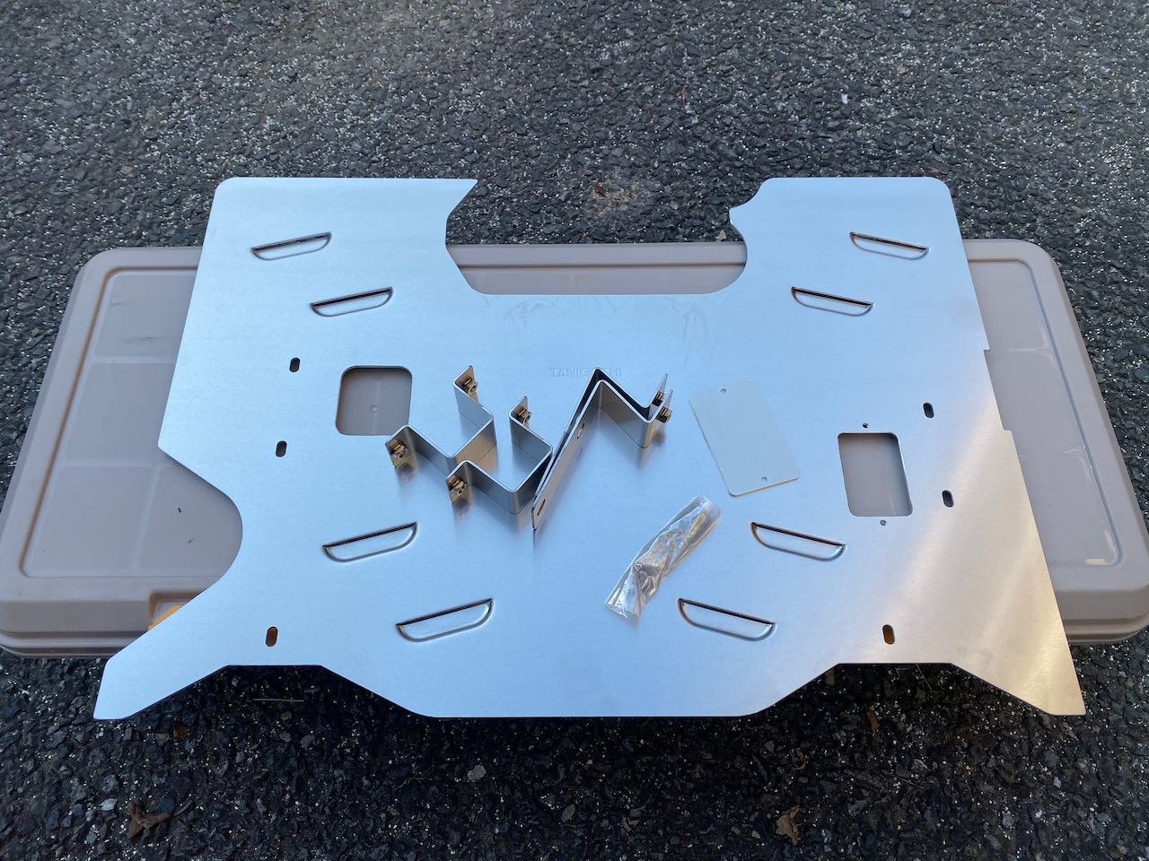 JB23ジムニーにタニグチエンジンアンダーカバーを取り付ける 〜整流