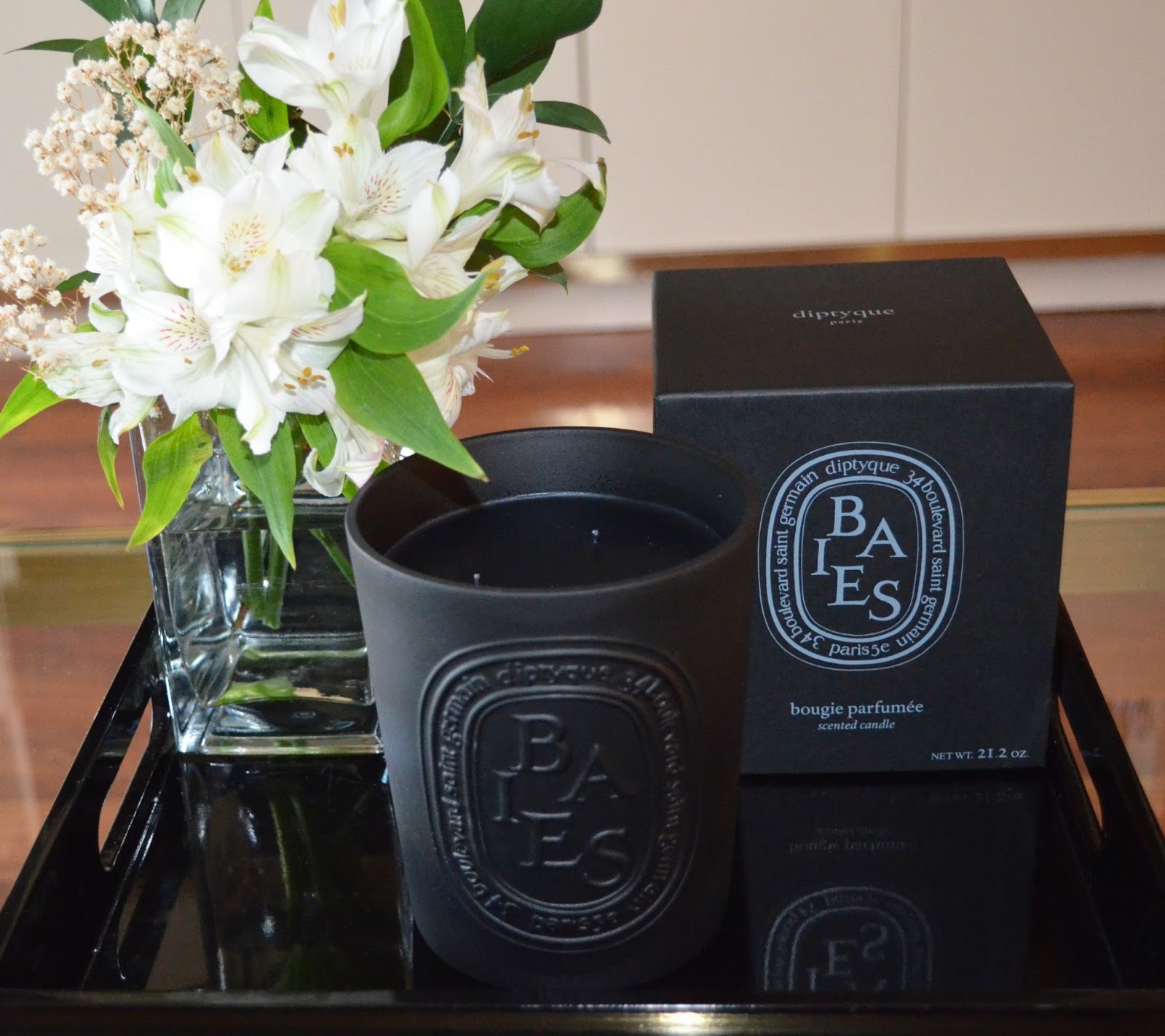 Diptyque: New Baies 600g 3-Wick Candle - of the comely