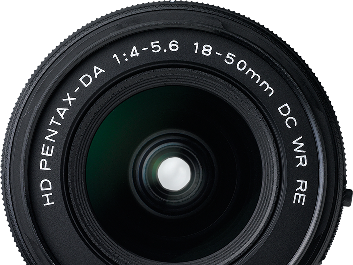 Collapsible Pentax-DA 18-50mm F4-5.6 DC WR RE claims title of