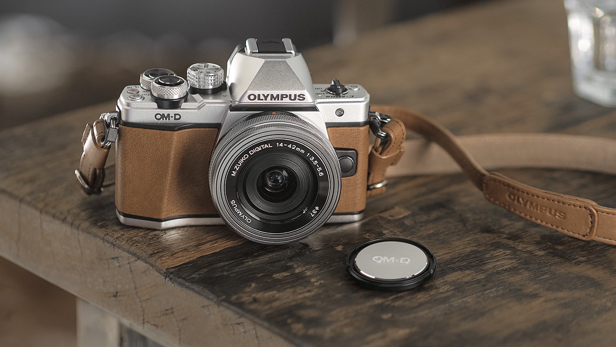 Olympus 'Fox Brown' limited edition OM-D E-M10 II launched