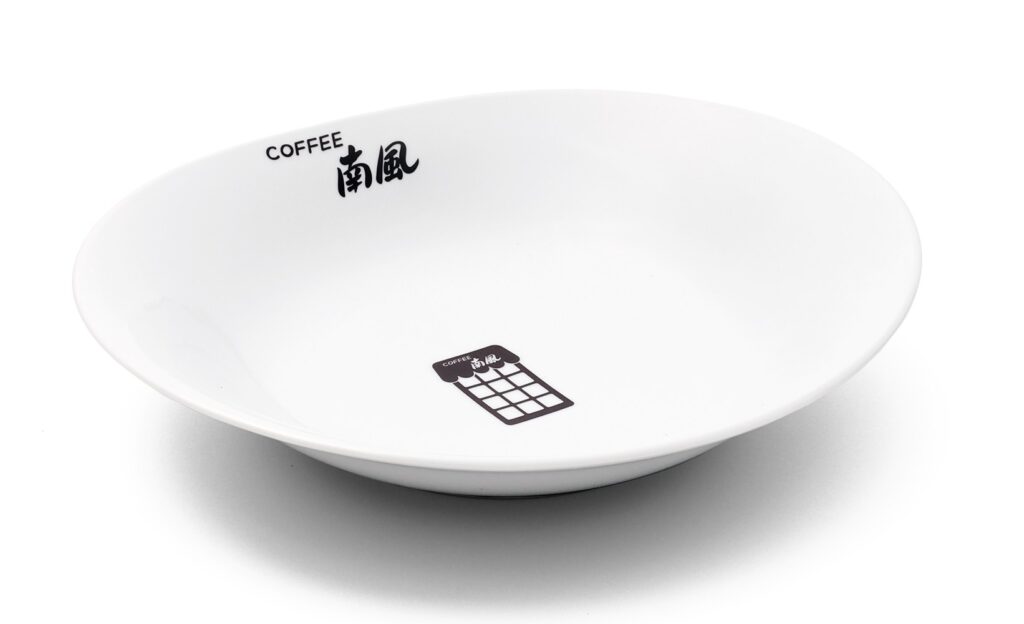 あだち充公認『タッチ』喫茶店カレーが商品化、小学館が「神保町漫譚