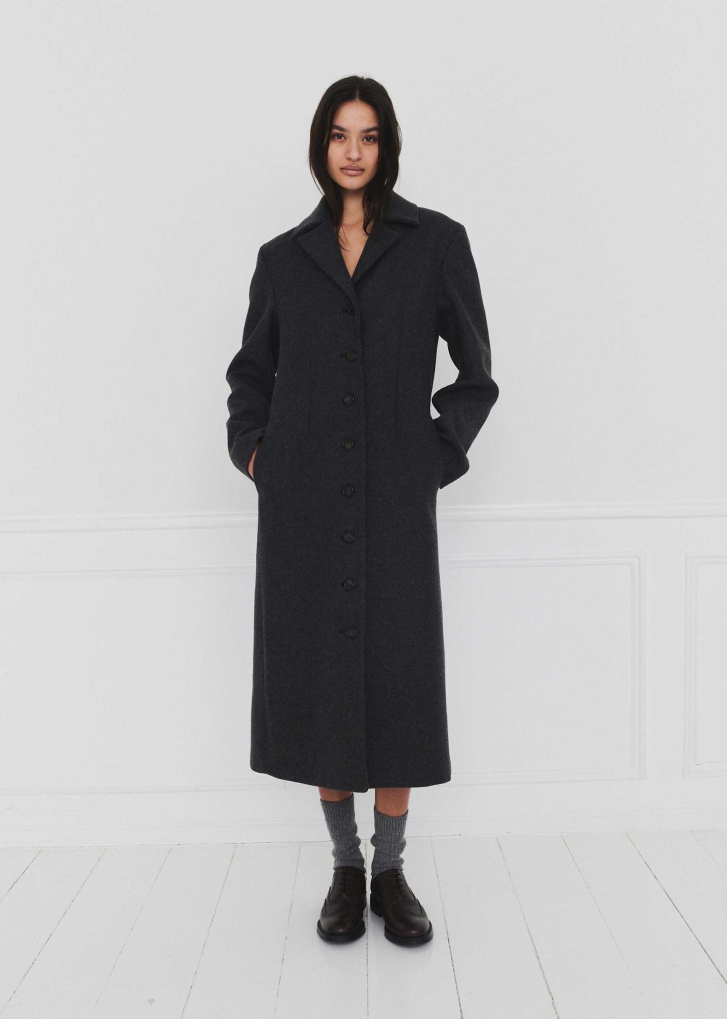 THE GARMENT: Grey Tailored Wool Coat | 157Moments