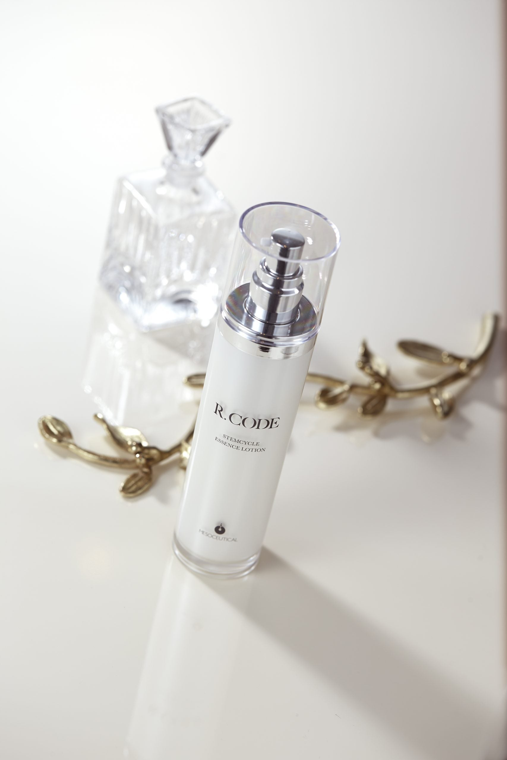 R.CODE ステムサイクル エッセンスローション | Merelle Online Store