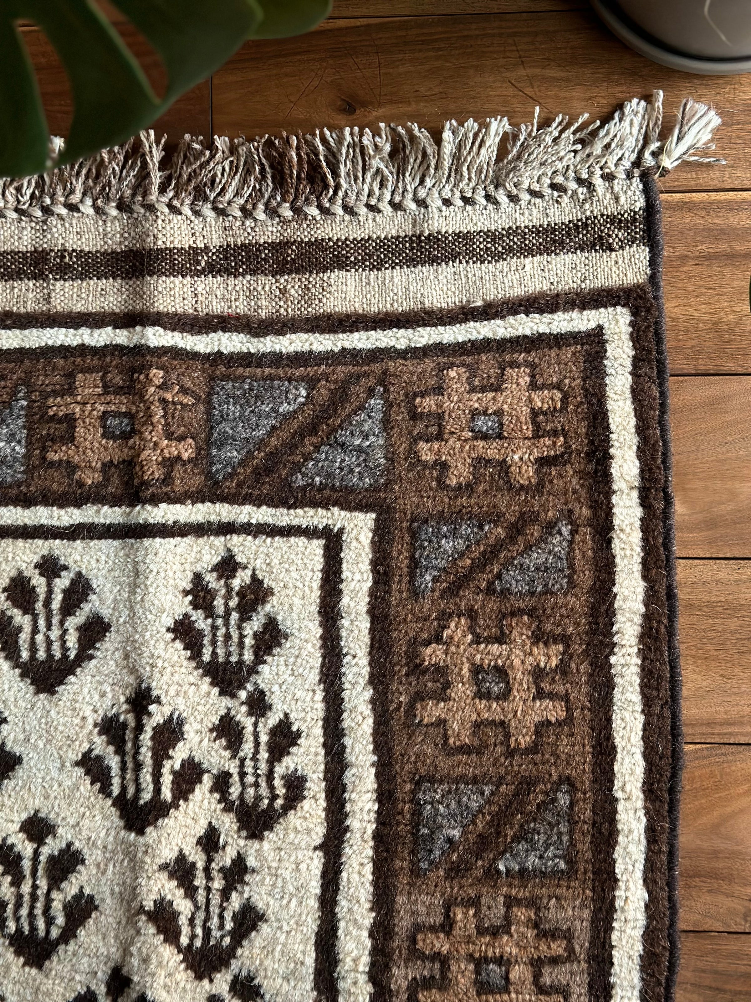 トライバルラグ タイマニ バルーチ ヴィンテージラグ プリミティブ