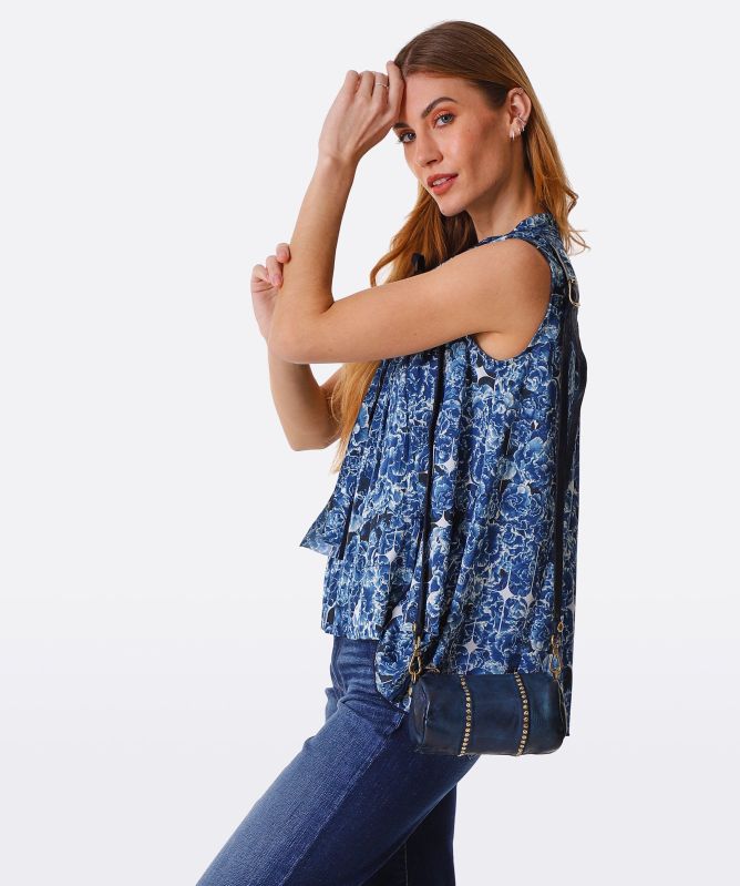 Campomaggi Kura Small Leather Crossbody Bag | Jules B