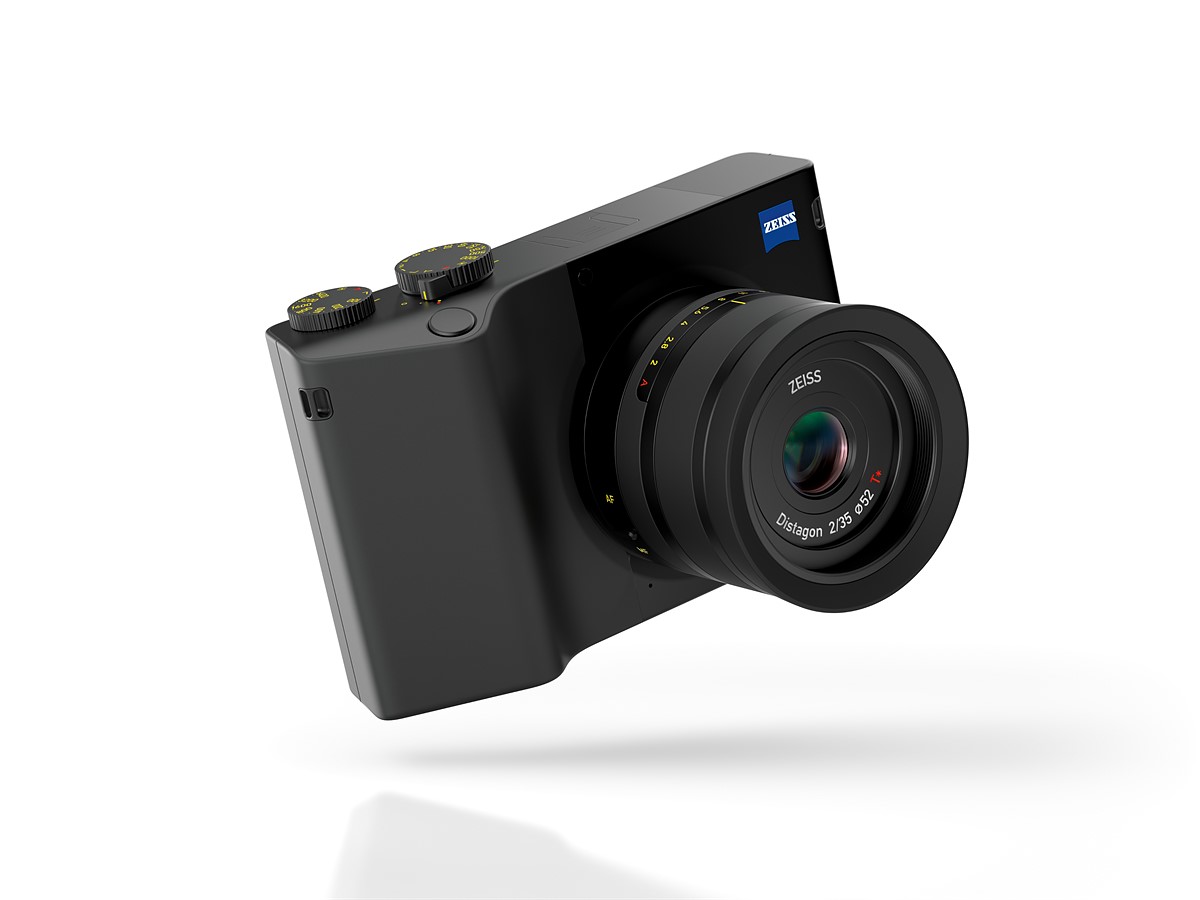 zeiss_zx1_03.jpeg