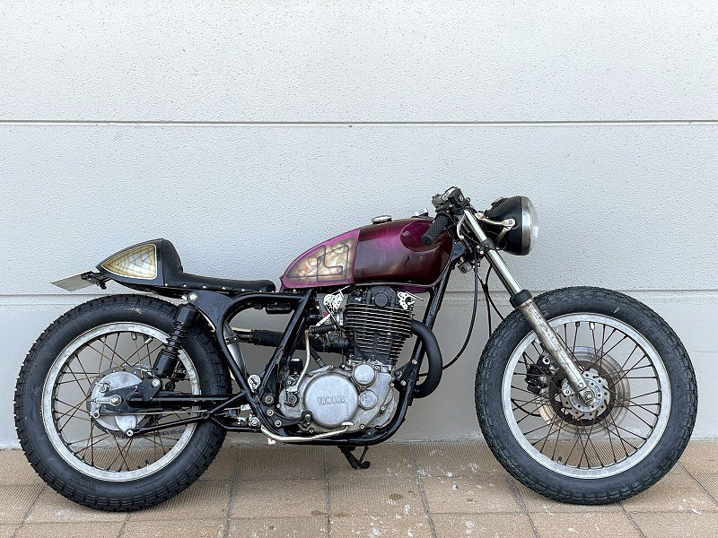 277 SR400 THEHIDEAWAY – SR400/SR500のカスタムバイクショップ 2%er