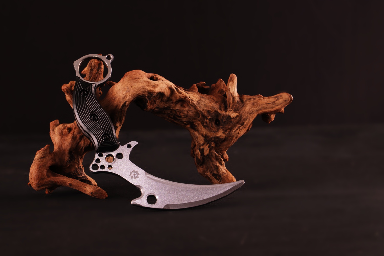 特殊部隊向け装備品通販サイト｜田村装備開発