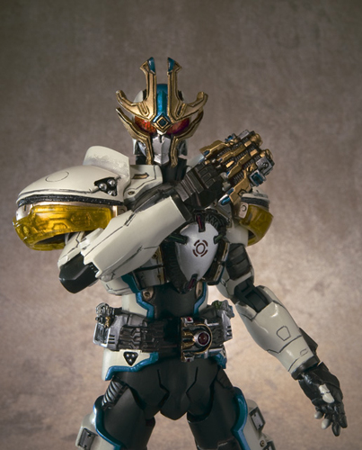 SIC Vol.54 Kamen Rider Ixa & Kamen Rider Dark Kiva | TAMASHII WEB