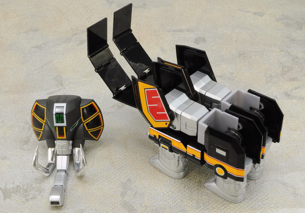 発動・大獣神！4/29発売「超合金魂 GX-72 大獣神」製品サンプル