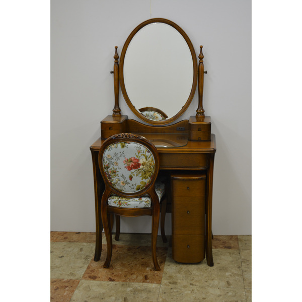 アンティークドレッサー アルバ - 鏡台・ドレッサーの専門店 大川の