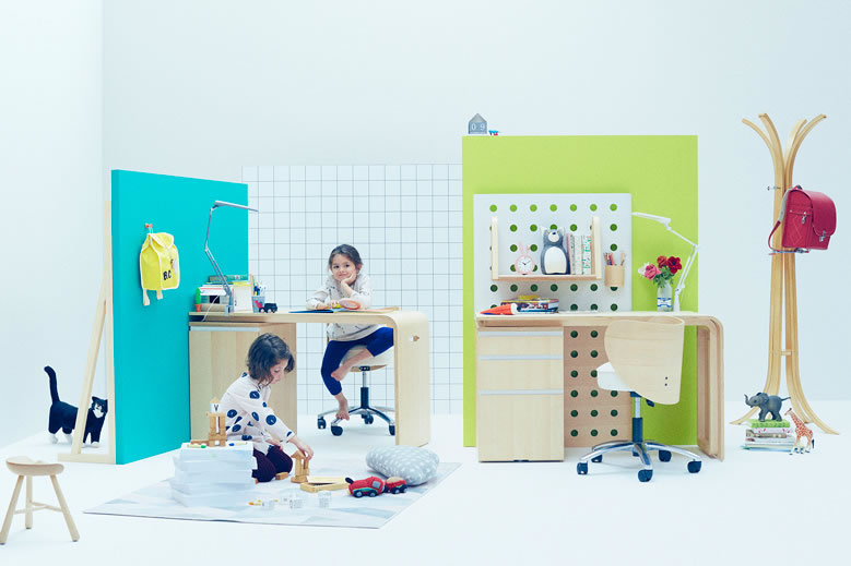 アクタスの人気キッズデスクに10周年記念モデルが登場！グレー＆ピンク