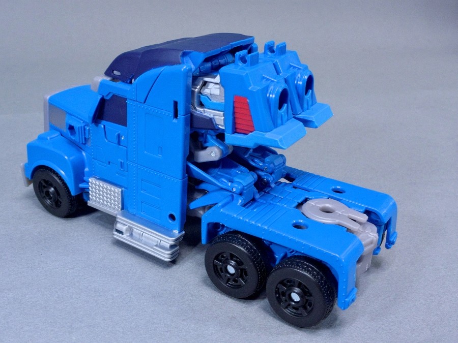 トランスフォーマープライム ビーストハンターズ ウルトラマグナス