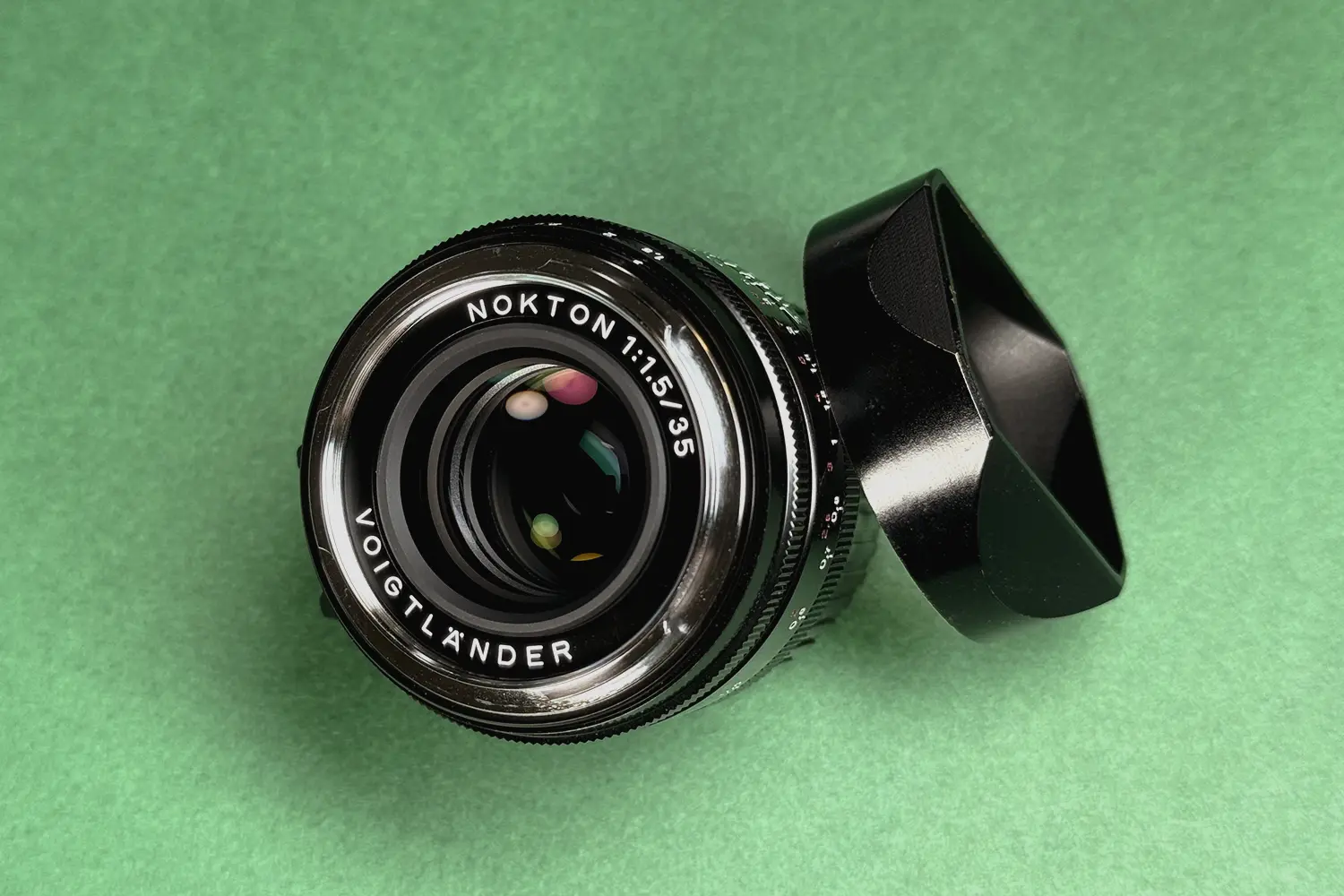 Voigtlander Nokton 35mm f/1.5 ASPH VM - Why the Hood Steals the