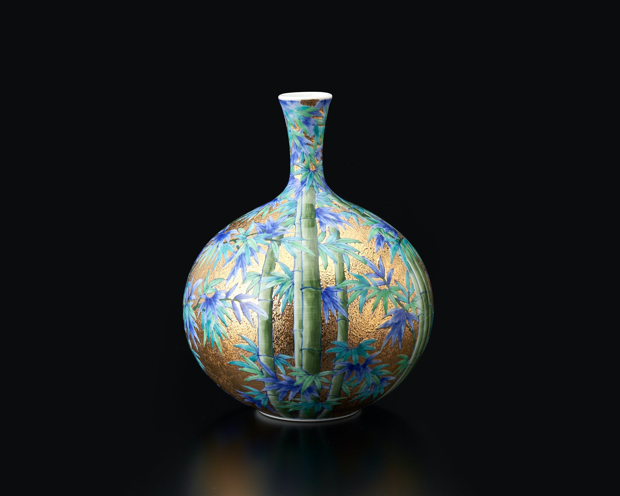 美しい古美術◼️蔵の裏からかなり雰囲気のある蓋のある花瓶のような謎