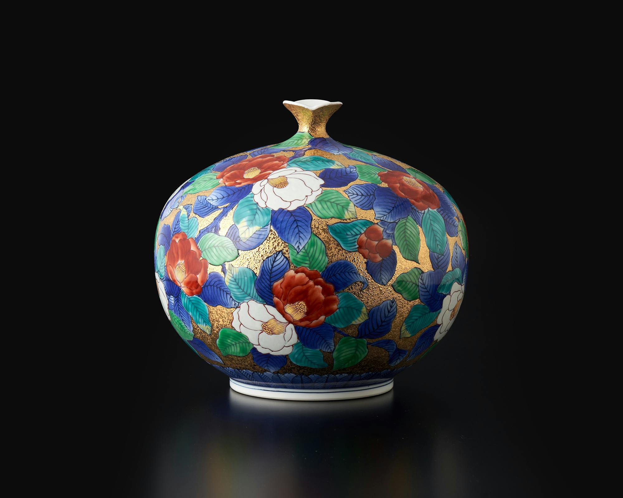 花器「花瓶 金彩椿絵」 金龍窯 江口天童 有田焼 陶磁器 – Takumi Japan