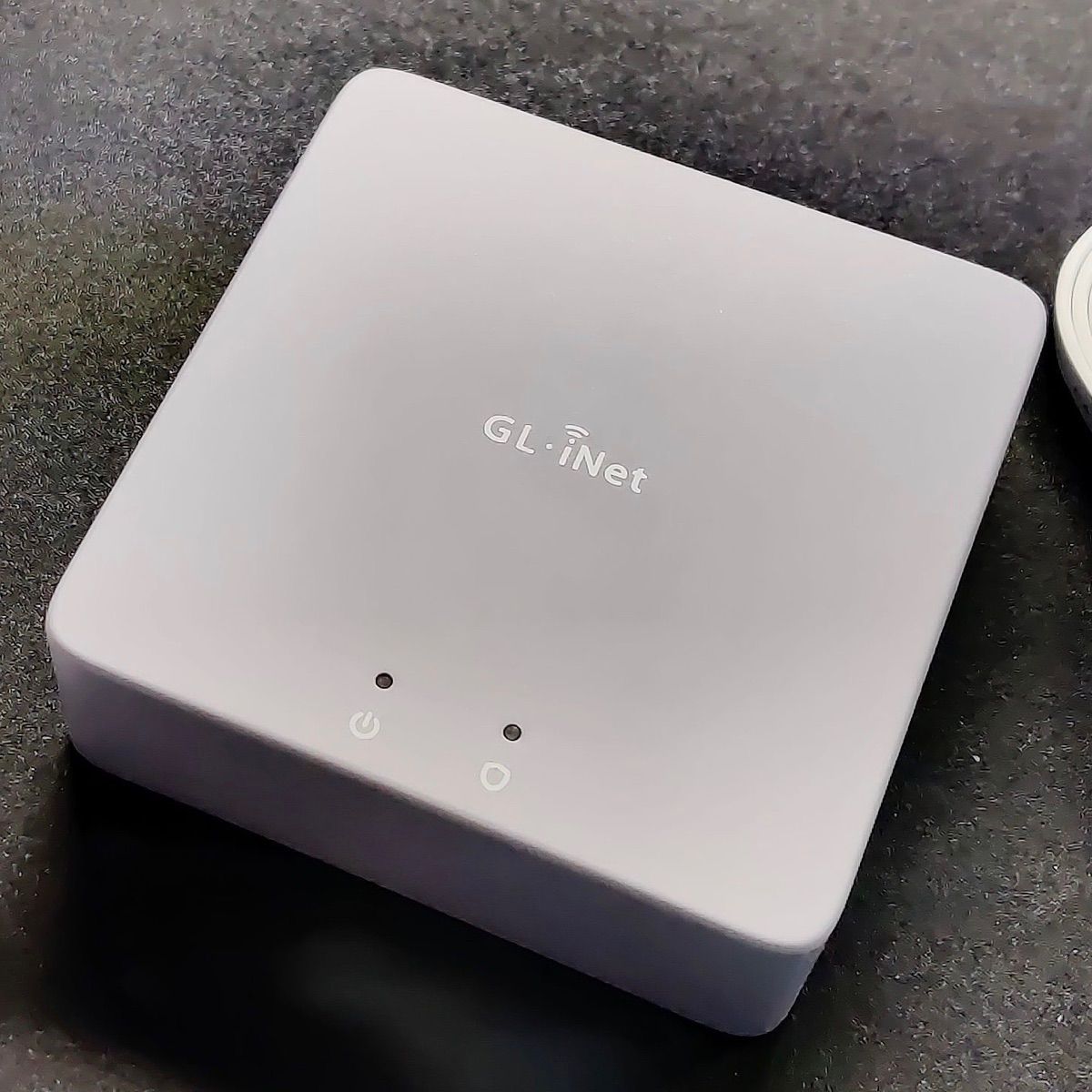 GL.iNet Brume 2を自宅サーバーとして使う | :wq!