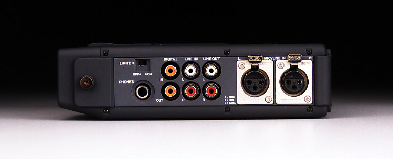 DA-P1 | Portable DAT Recorder | TASCAM - International