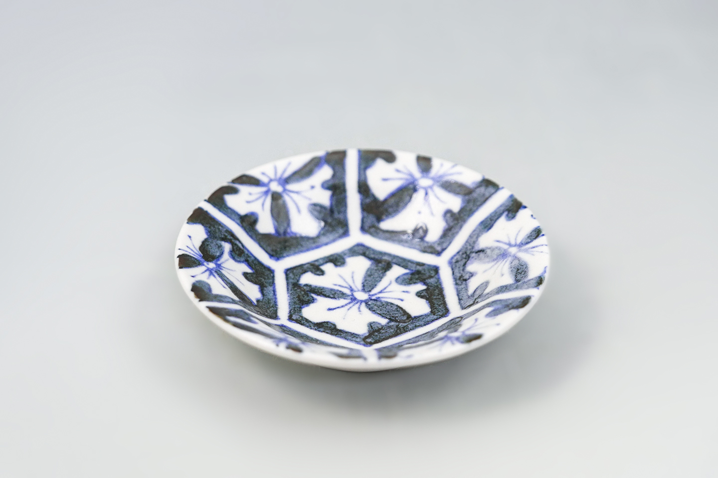 銀杏 染付豆皿 - 【公式】田代陶器店 TASHIRO TOUKITEN オンラインショップ