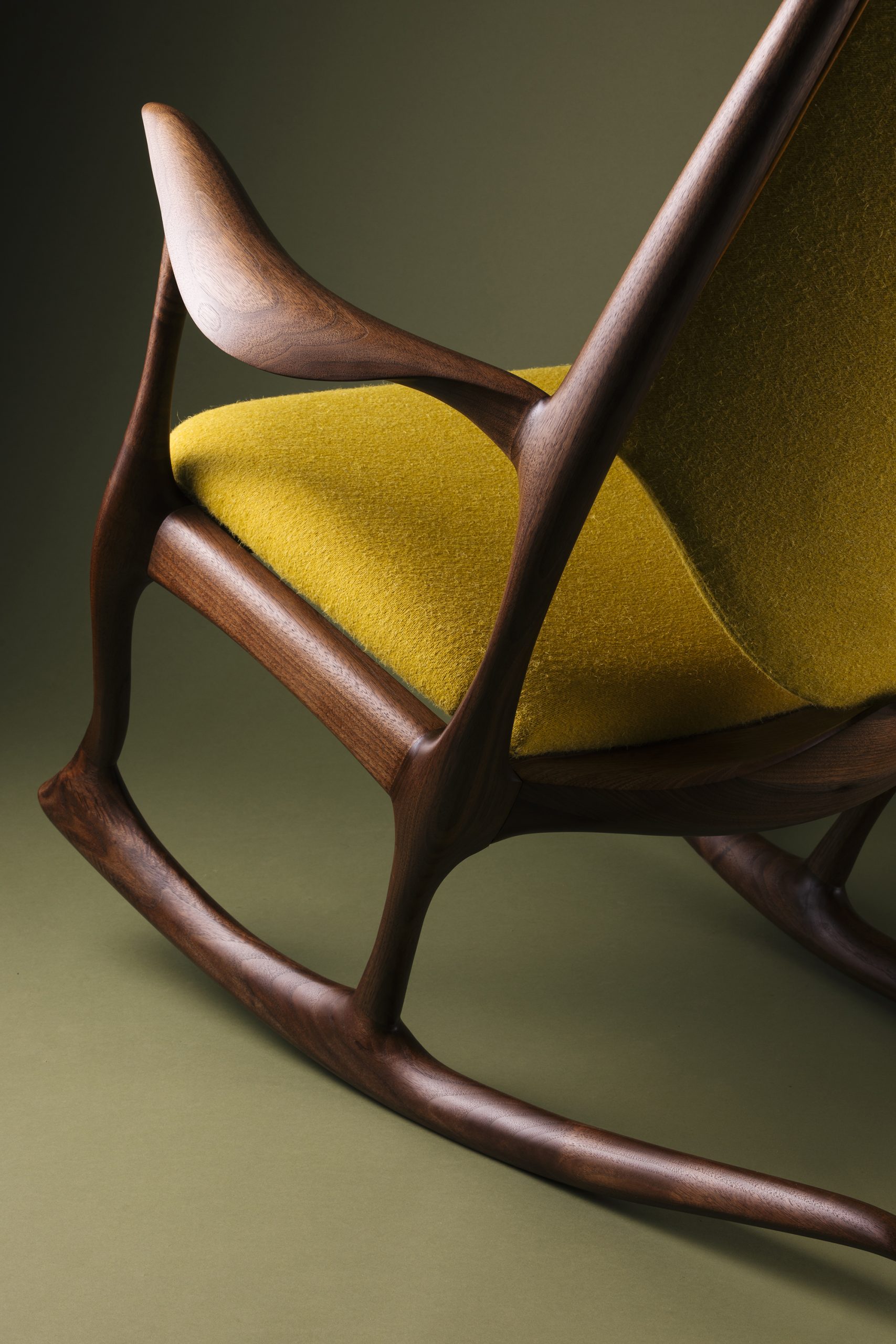 Tatsushige Nakamura | 彫刻家具作家｜中村達薫