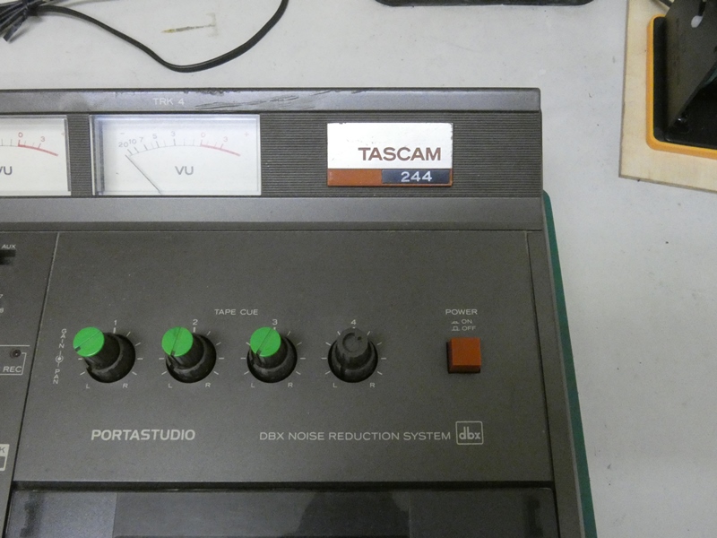 TASCAM244