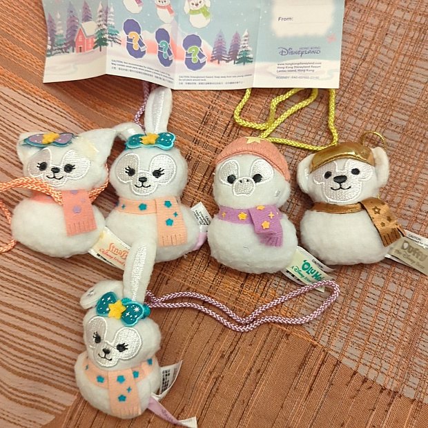 ダッフィー&フレンズのカプセルトイ（香港）