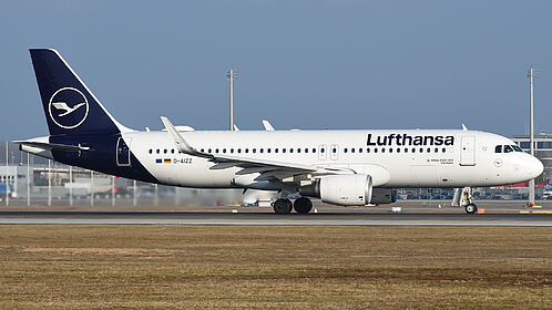 D-AIZZ Lufthansa Airbus A320-200 | Planespotters.net