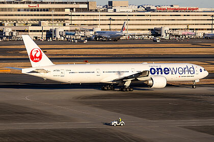 JA732J Japan Airlines Boeing 777-300ER | Planespotters.net