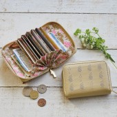 イトーヨーカドー たっぷりカードが収納できるミニ財布BOOK│宝島社の