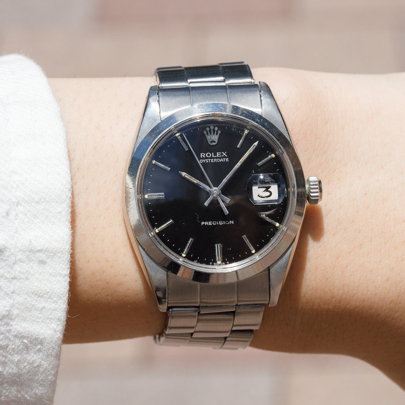 ROLEX OYSTERDATE Ref.6694 Black Mirror Dial – TIMEANAGRAM