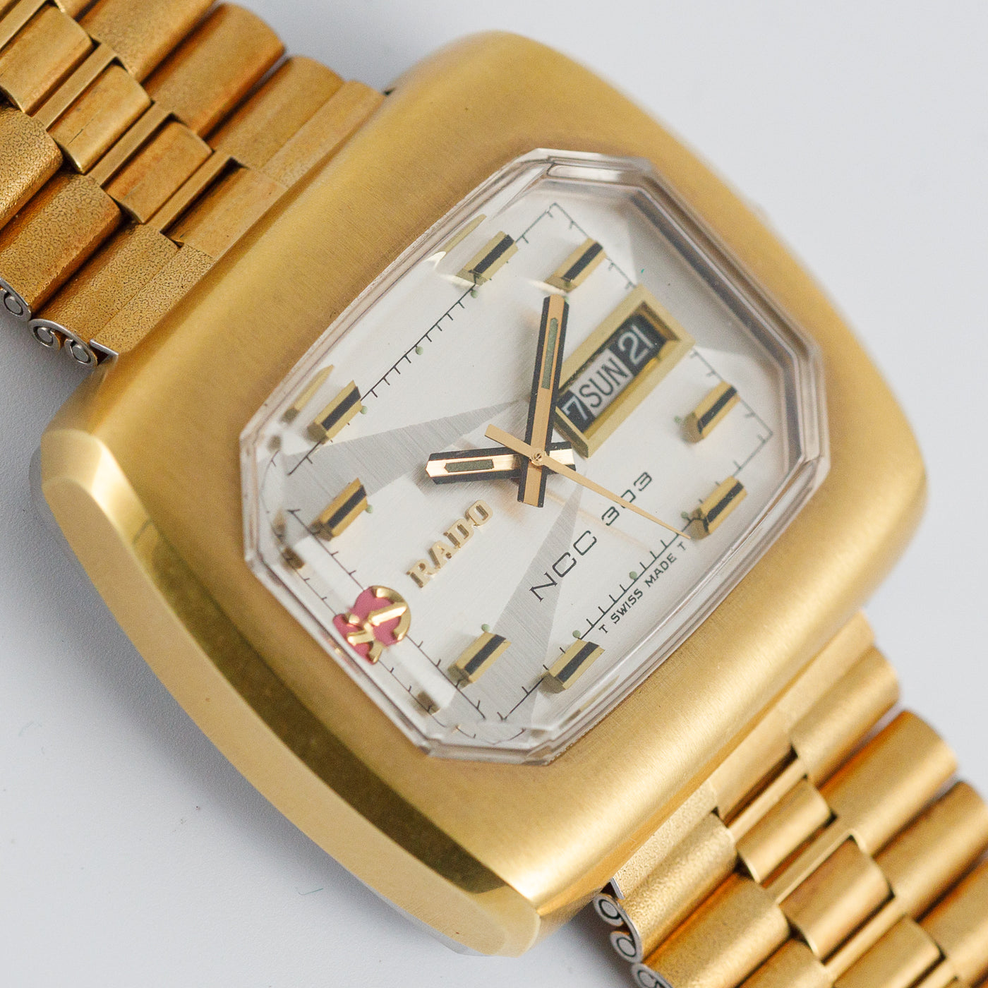 RADO – TIMEANAGRAM