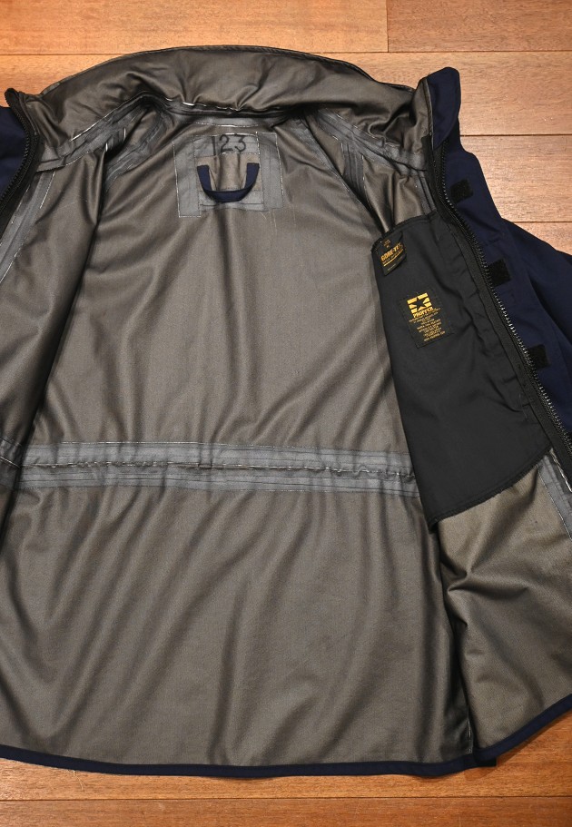 USED U.S. Coast Guard Gore-Tex Parka USCG FOUL WEATHER PARKA II