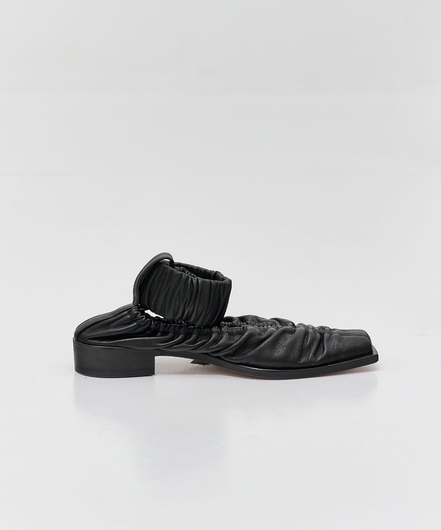 GARWIN HARUNOBUMURATA ハルノブムラタ