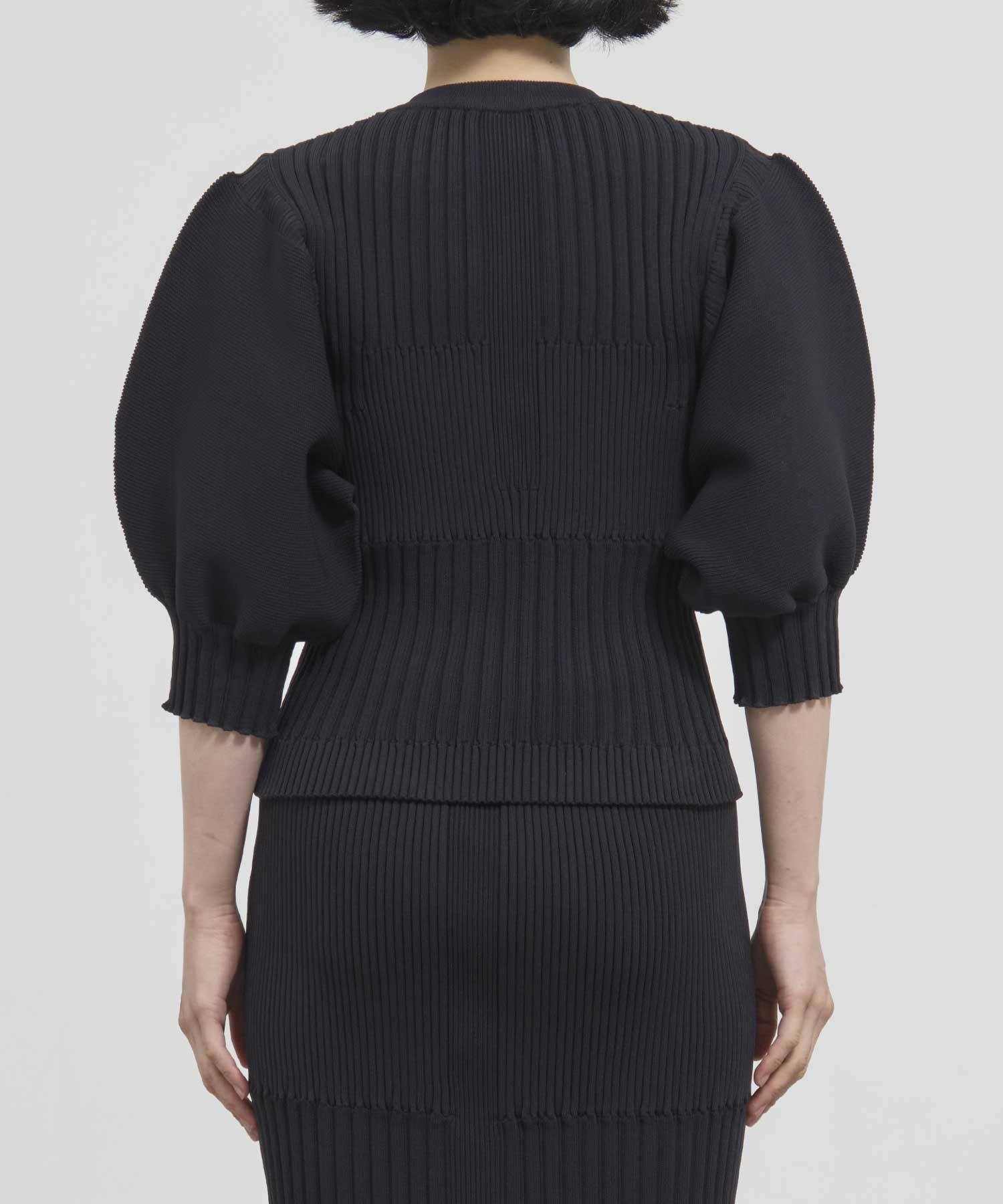 FLUTED SHORT PUFF SLEEVE CARDIGAN｜CFCL（シーエフシーエル）正規