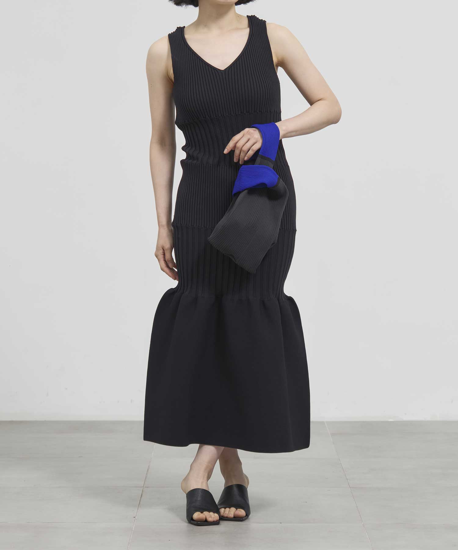 NOTCHED RIB BAG｜CFCL（シーエフシーエル）正規取り扱い通販｜THE