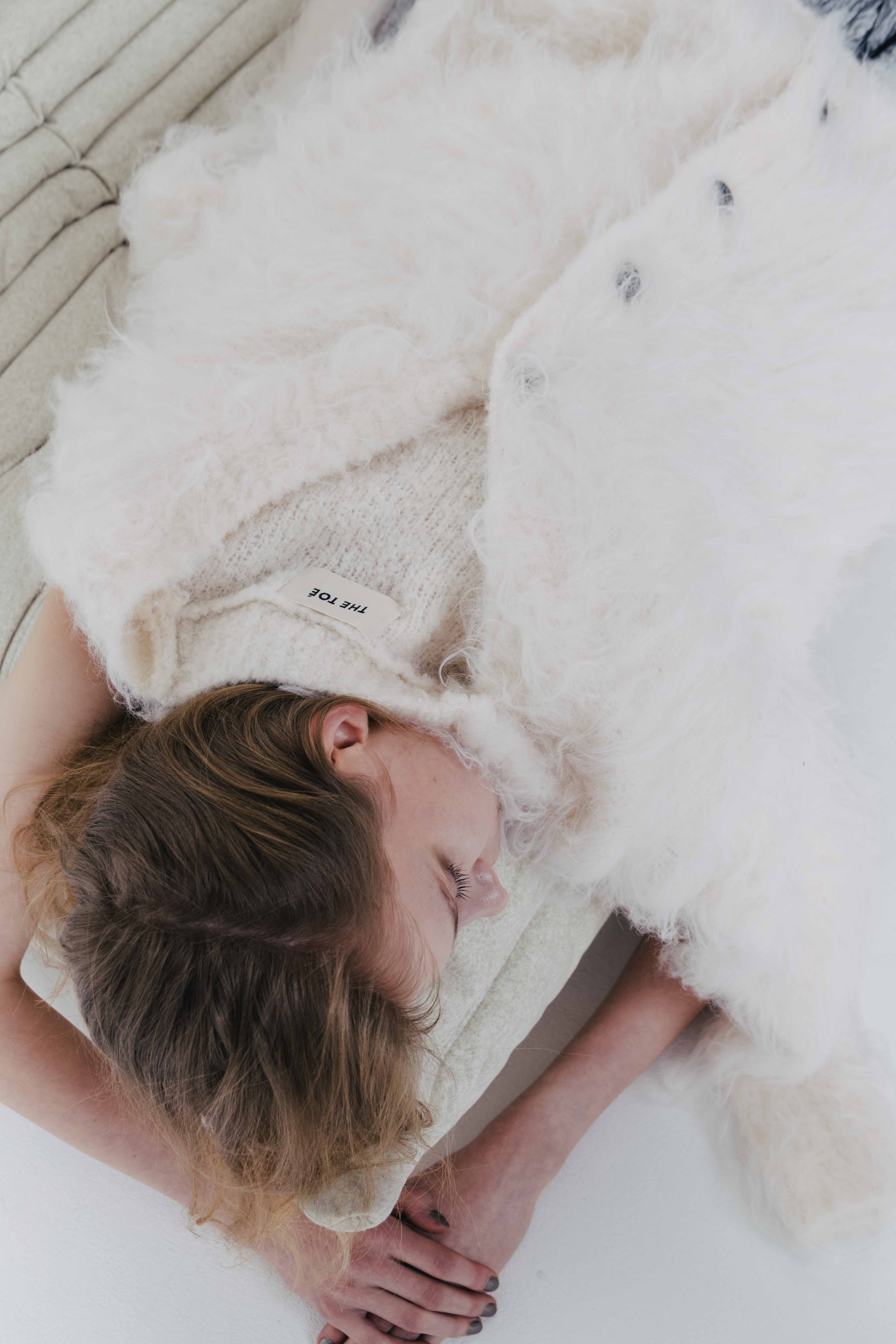 Pigalle Shaggy Cardigan – THE TOÉ