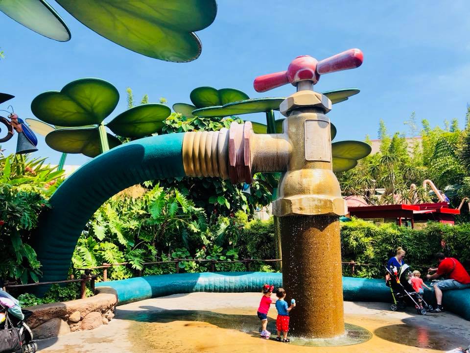 A Farewell to A Bug's Land Part 1: A Photo Blog – The Mouse Minute