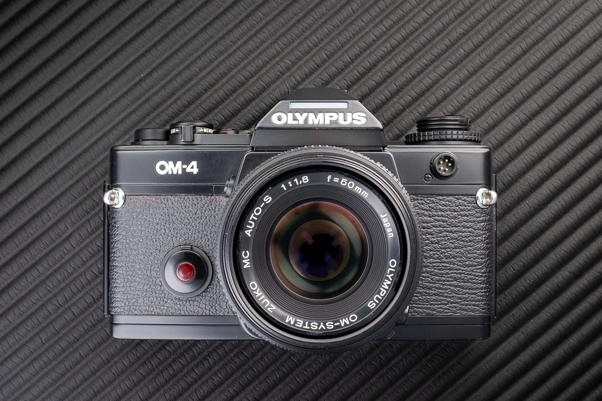 Classic Camera Review: Olympus OM-4 - The Noisy Shutter