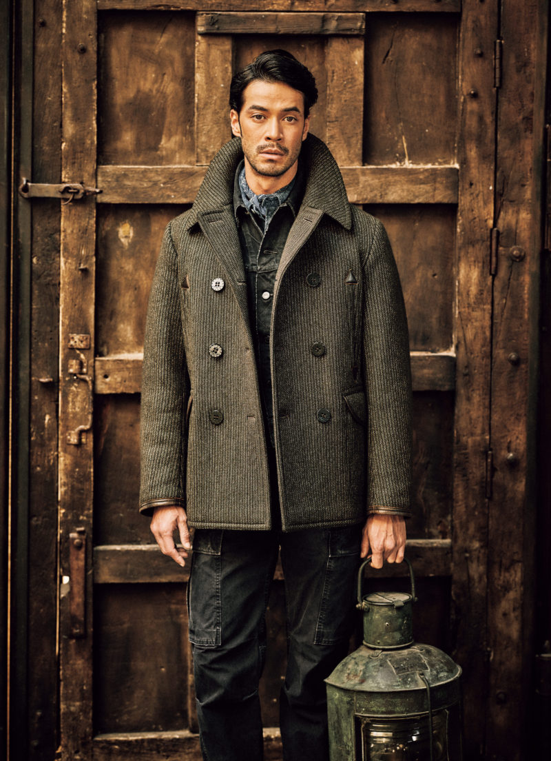 ダブル アール エルのある肖像 | THE RAKE JAPAN | The Modern Voice