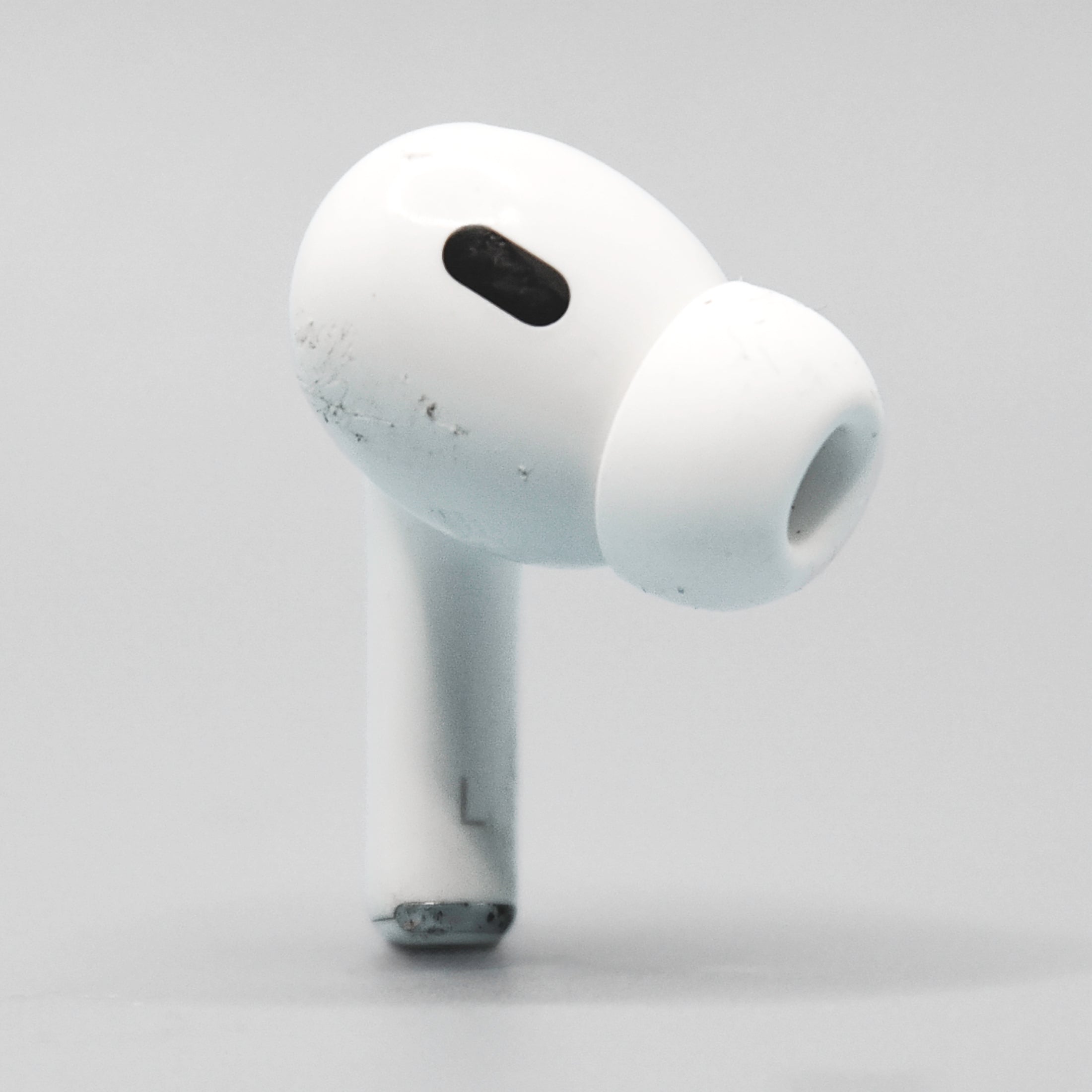 Left Replacement AirPod - AirPods Pro (2nd Generation) - Well
