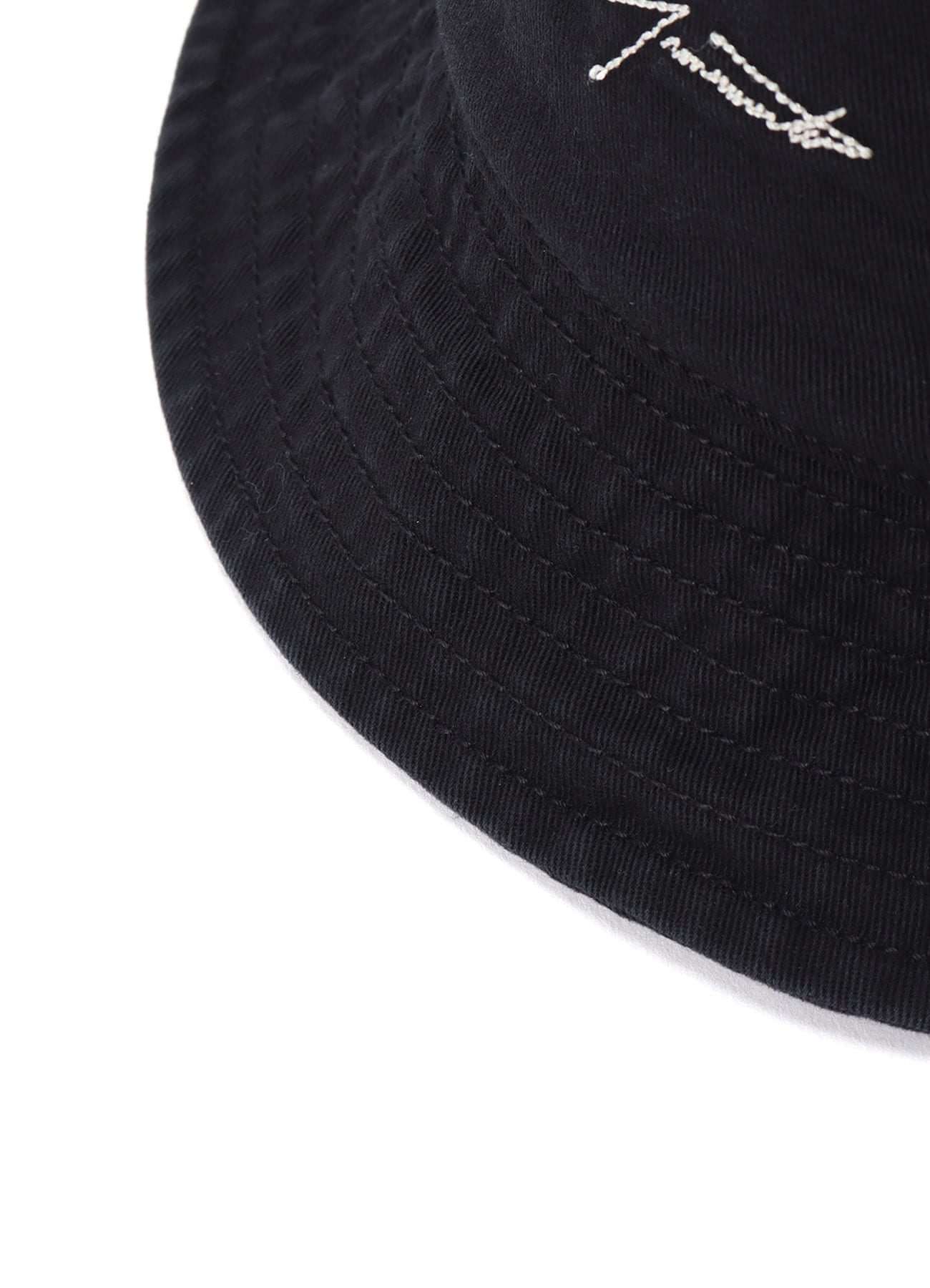 Y-3 KURO BUCKET HAT(S Black): Yohji Yamamoto POUR HOMME｜THE SHOP