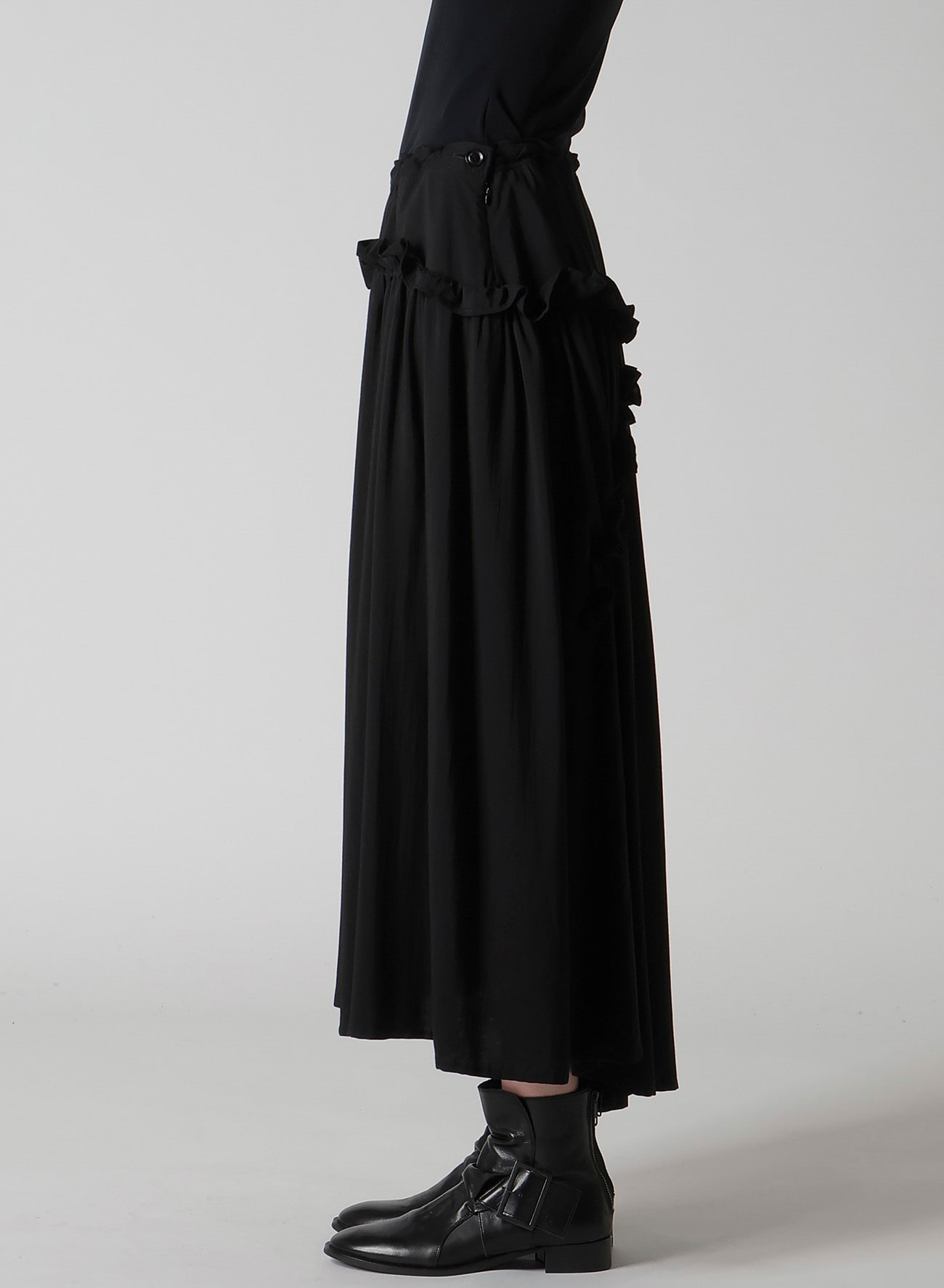HARD-TWIST SERGE FRILL GATHER SKIRT(XS Black): Soldes｜THE SHOP