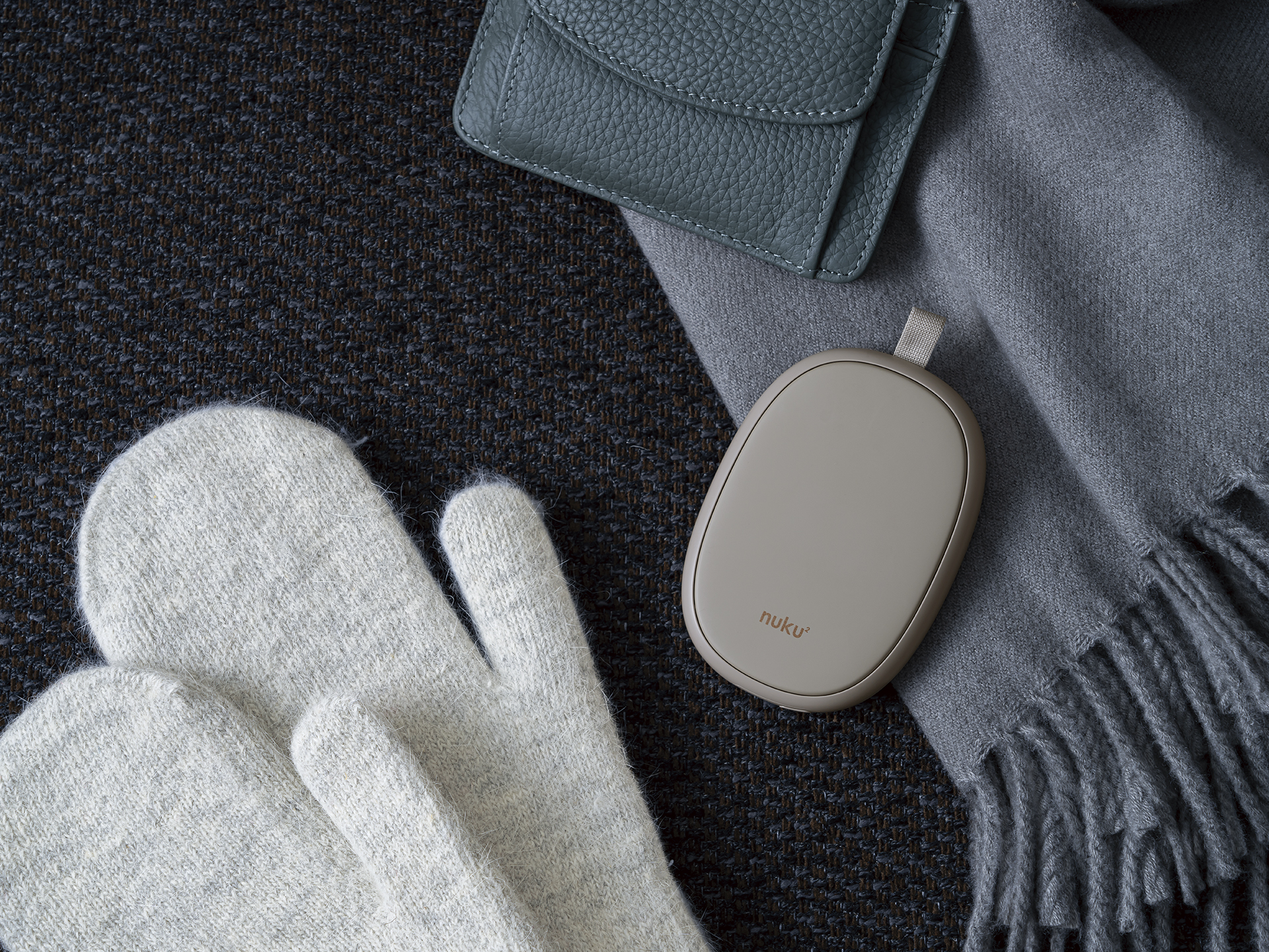 CORDLESS HAND WARMER（充電式エコカイロ ぬくぬく）｜PRODUCT