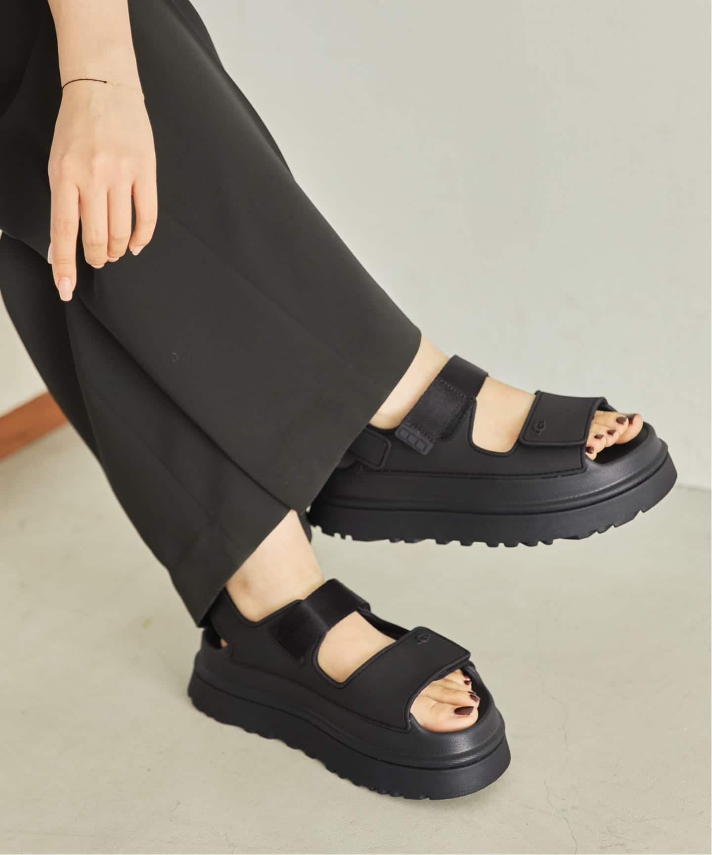 楽天市場】ugg サンダル（靴サイズ（cm）22.0）の通販